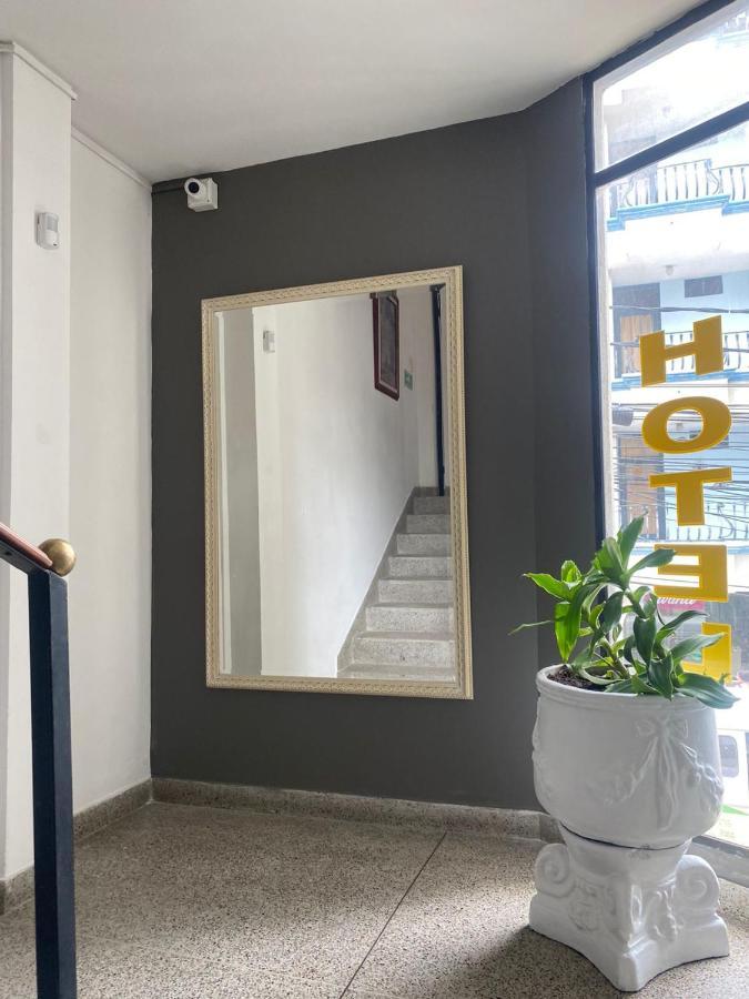 Hotel Plaza Real Ocaña Екстериор снимка