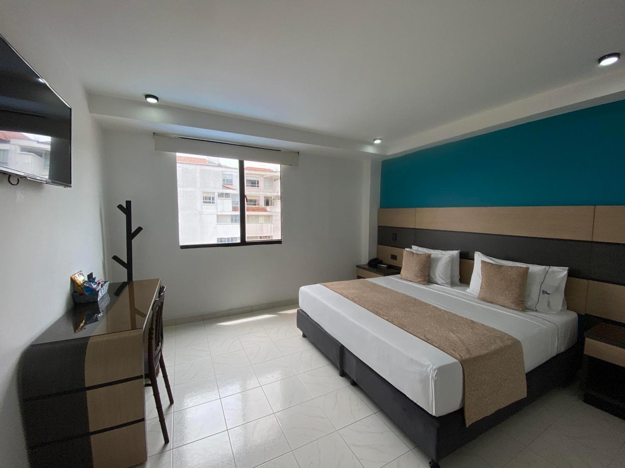 Hotel Plaza Real Ocaña Екстериор снимка