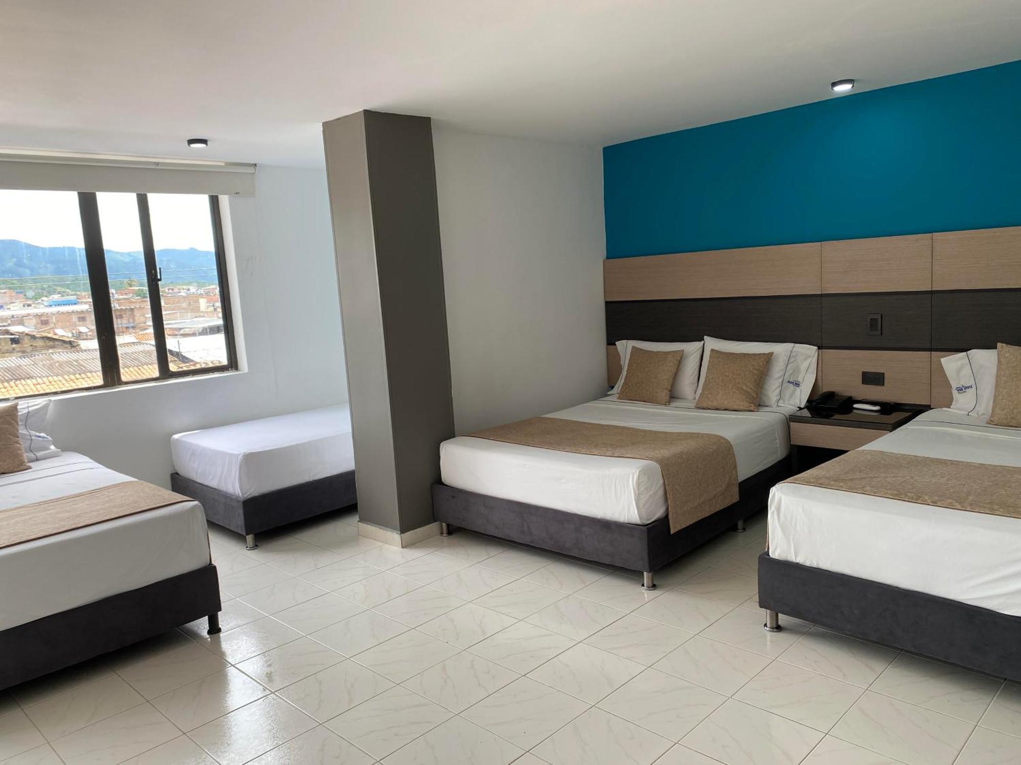 Hotel Plaza Real Ocaña Екстериор снимка