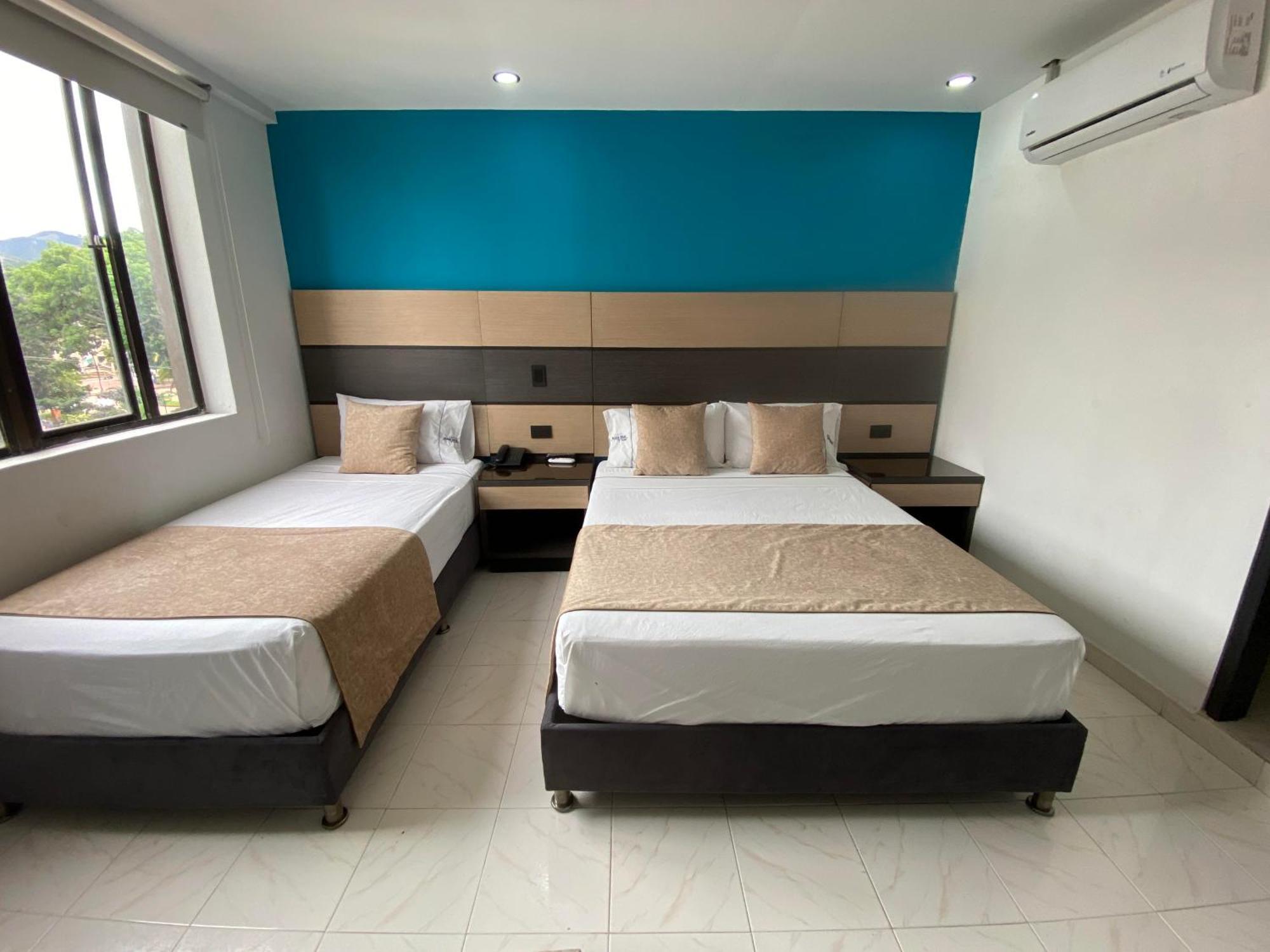 Hotel Plaza Real Ocaña Екстериор снимка